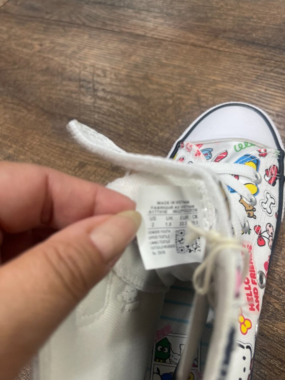 Converse x Hello Kitty & Friends Easy-On High Tops Kids 2Y - Picture 4 of 8